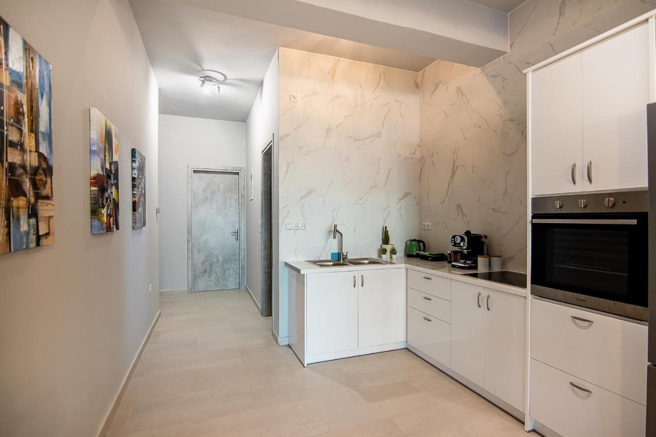 Georgianna'S Suite With Private Pool , 'Blank Suite' Charokopio Esterno foto