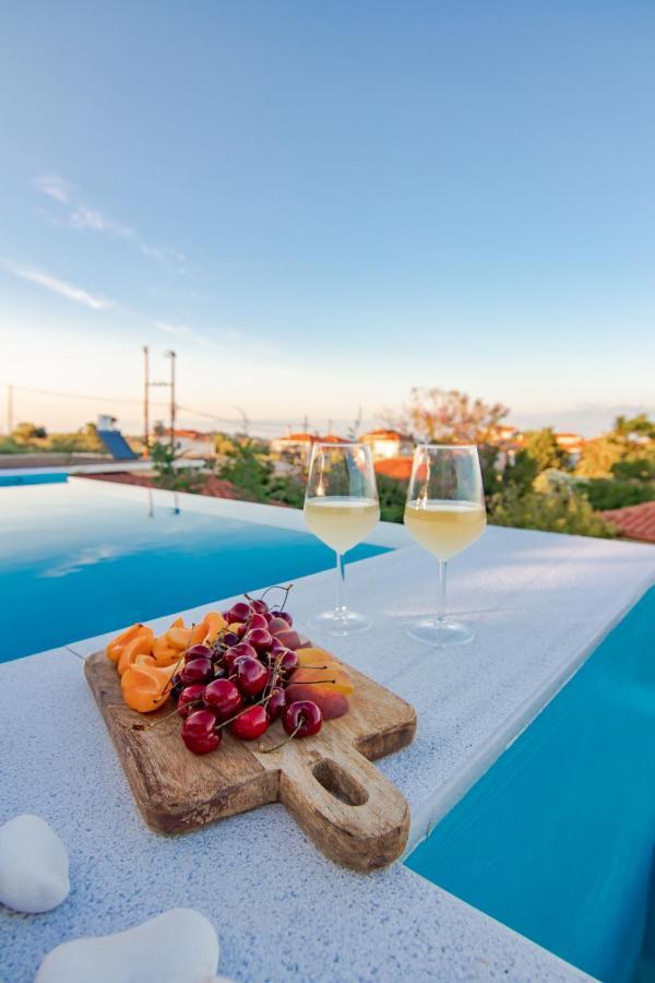 Georgianna'S Suite With Private Pool , 'Blank Suite' Charokopio Esterno foto
