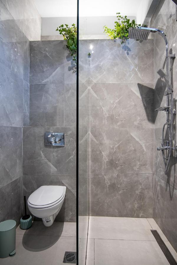 Georgianna'S Suite With Private Pool , 'Blank Suite' Charokopio Esterno foto